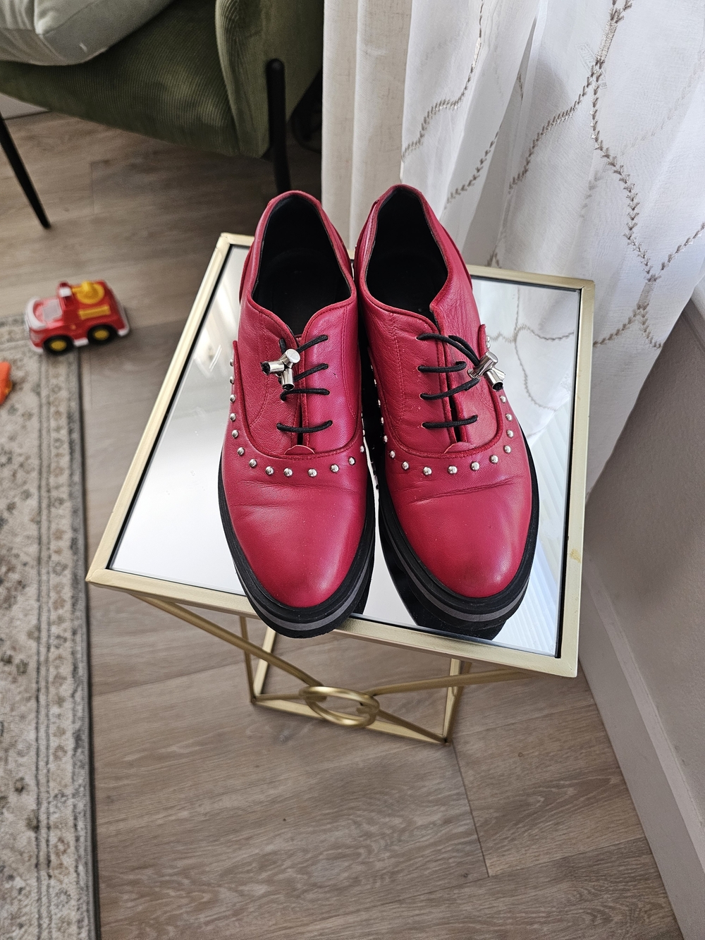 Italian Women's Red Stud-Embellished Leather Lace-Up Flats Loafer